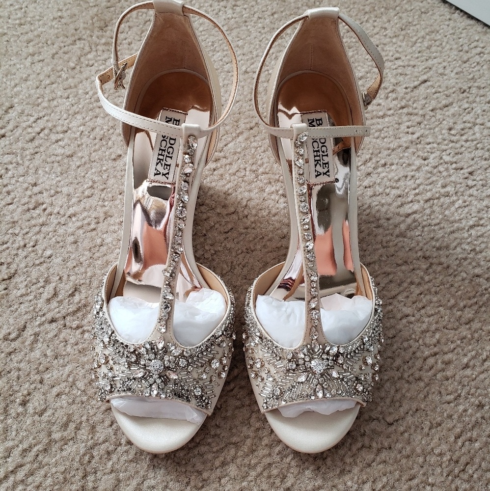COPY - Badgley Mischka - Sarah shoe, size 9
